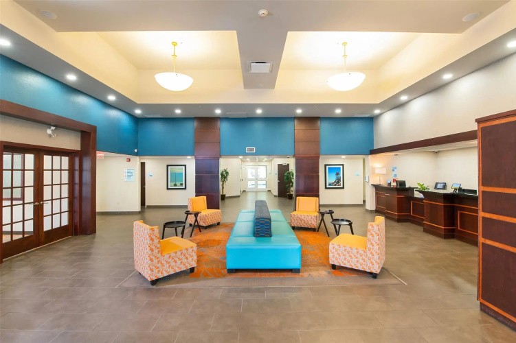 Comfort Inn & Suites