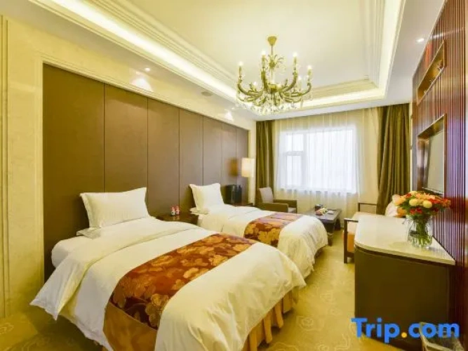 Quadruple Suite