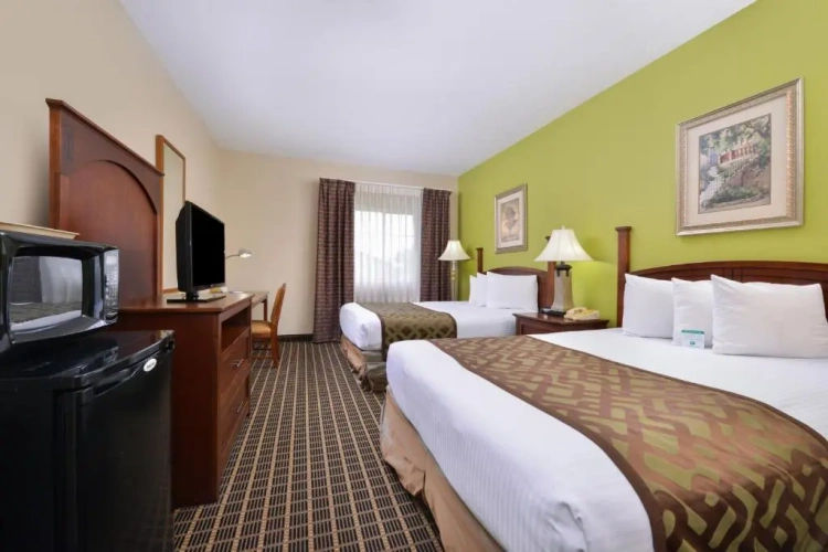 Standard Quadruple room