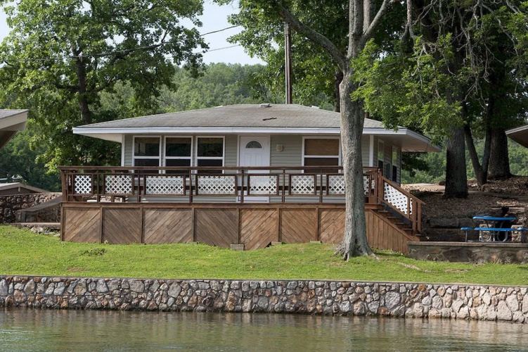 Bass Point Resort