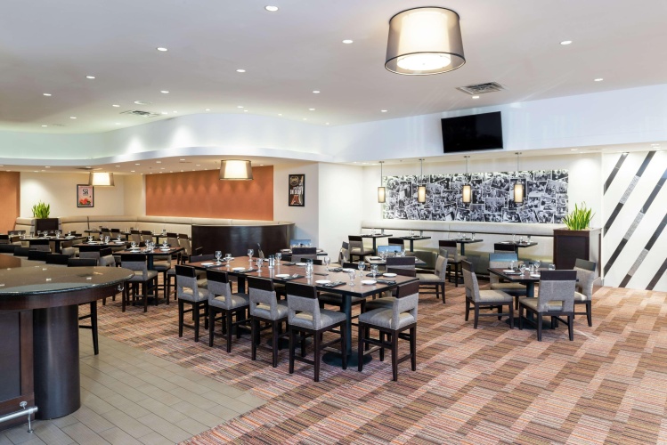 DoubleTree by Hilton Hotel Grand Rapids Airport photo 37