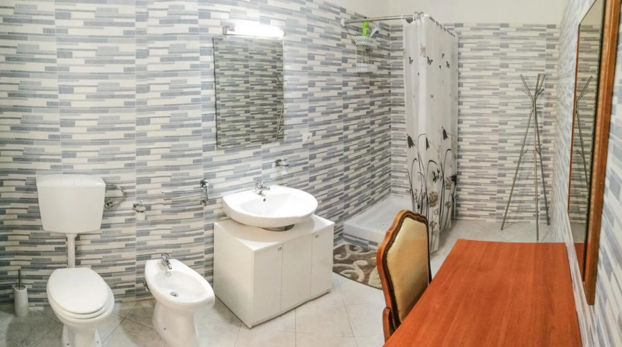 Metro Guest House 2