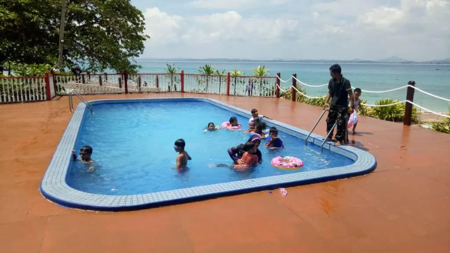 Kapas Island Resort