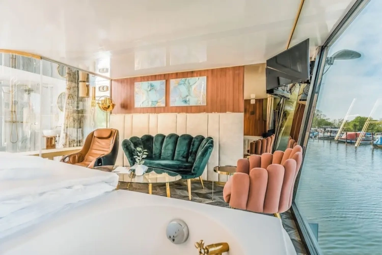 Deluxe Double room with partial sea view