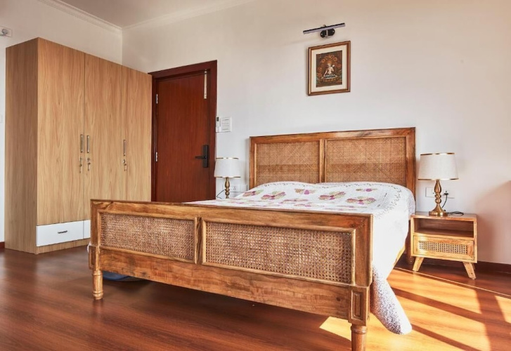 Luminous Apartments & Suites