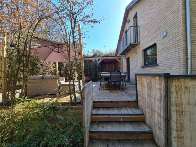 4 Bedrooms Cottage