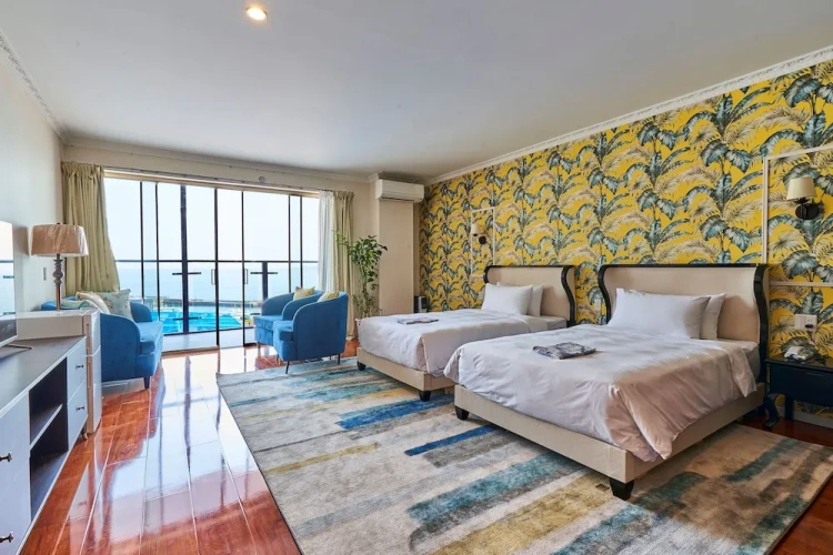 Superior Twin room with sea view