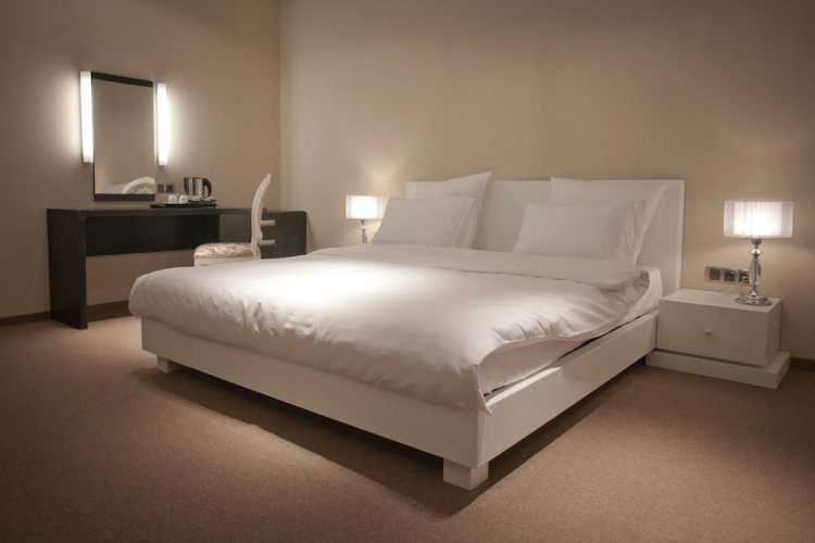 Shelter Hotel