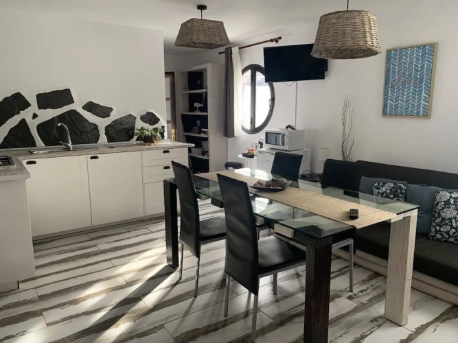 Deluxe Double Basement Suite