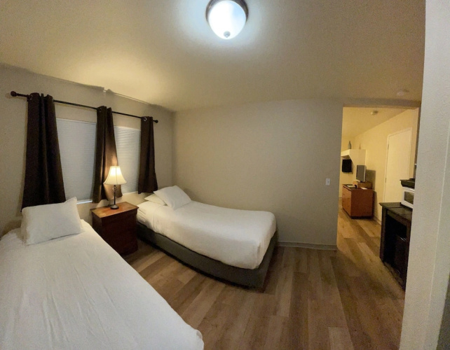 Indian Creek Lodge