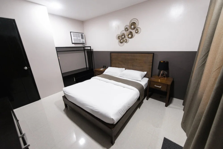 Bumble V Hotel Subic