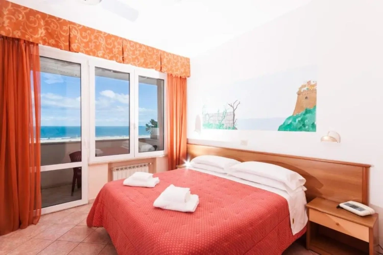 Standard Double room with sea view
