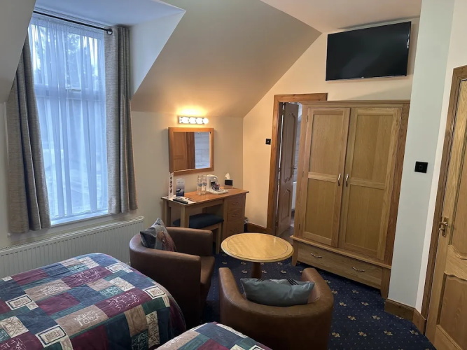 The Glen Hotel