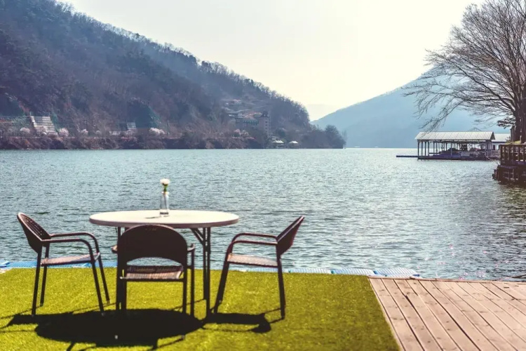 YJ Hotel
