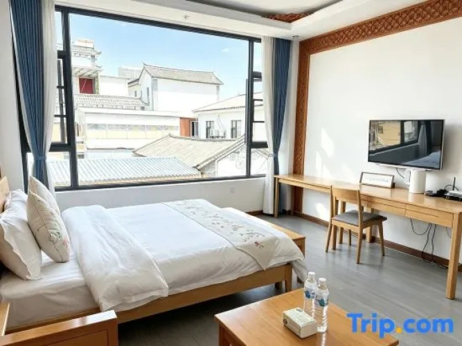 Standard Double room with partial sea view
