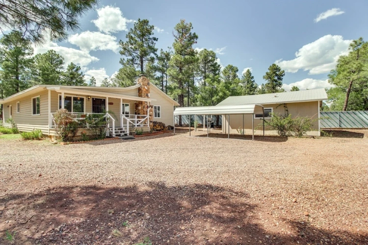 4 Bedrooms Cottage