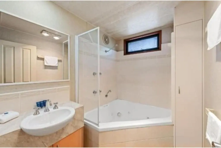 2 Bedrooms Superior room with balcony