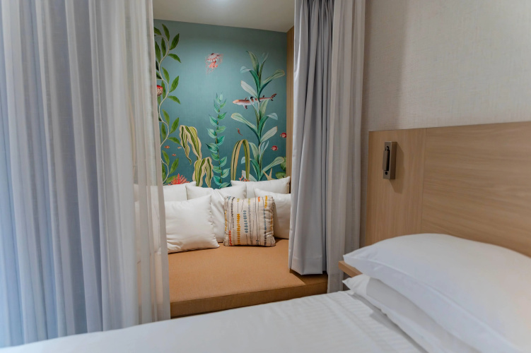 Howard Johnson by Wyndham Anaheim Hotel & Water Playground photo 7
