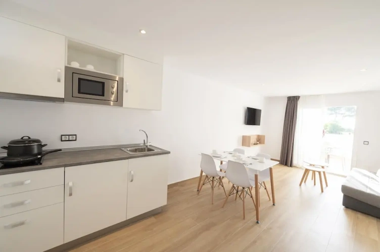 2 Bedrooms Comfort Apartment