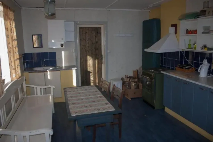 3 Bedrooms Cottage
