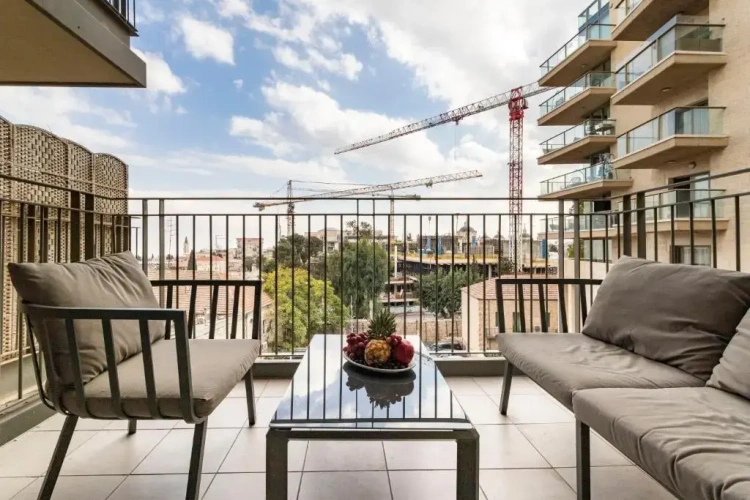 1 Bedroom Apartment