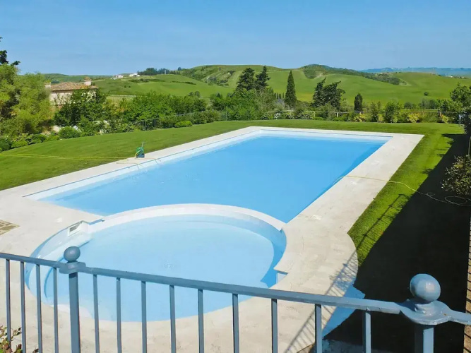 Apartment in Tuscany With Pool & Golf