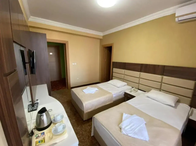 Georgian Hotel