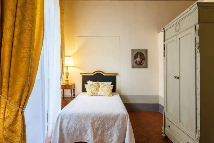 Deluxe Single room