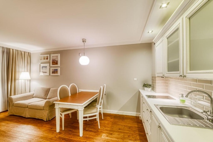 Deluxe Apartment