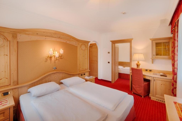 Standard Triple room with balcony