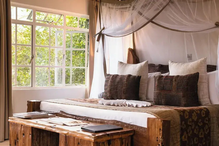 Hemingways Eden Residence