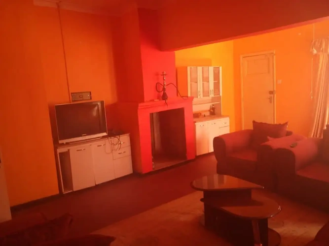 4 Bedrooms Cottage