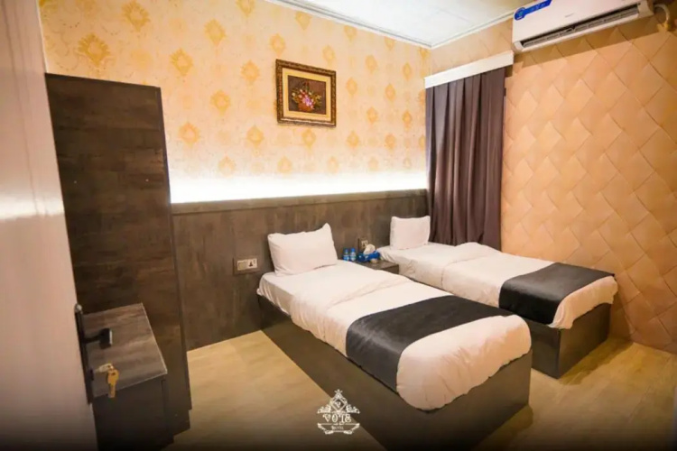 Vote Hotel 2