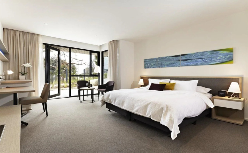 Quarters at Flinders Hotel