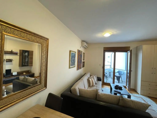 Exclusive studio, great location