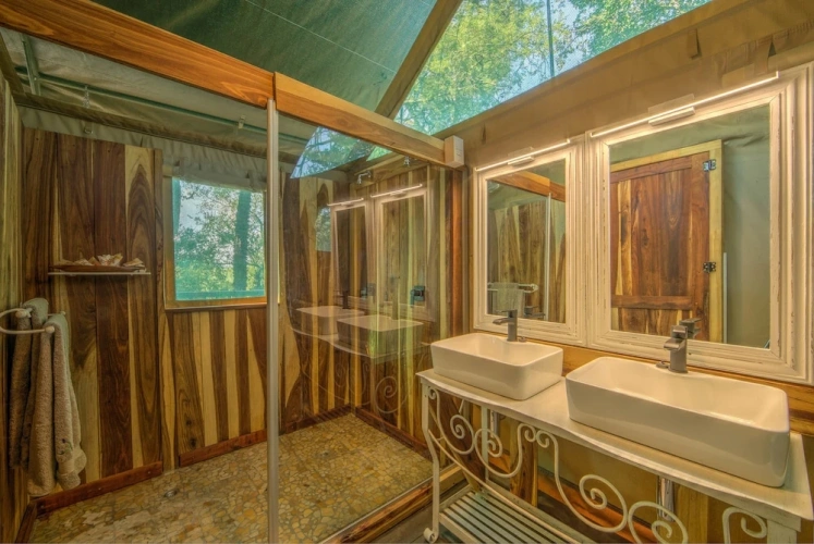 1 Bedroom Suite with river view