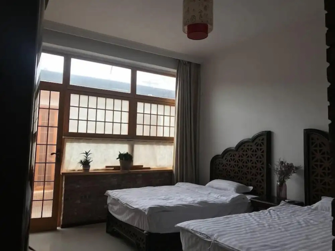Manhong's Private Courtyard