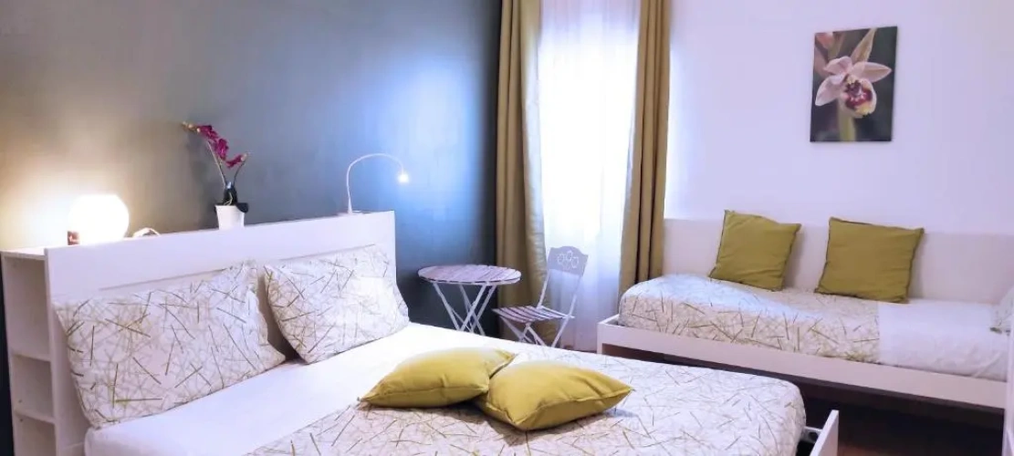Standard Triple room