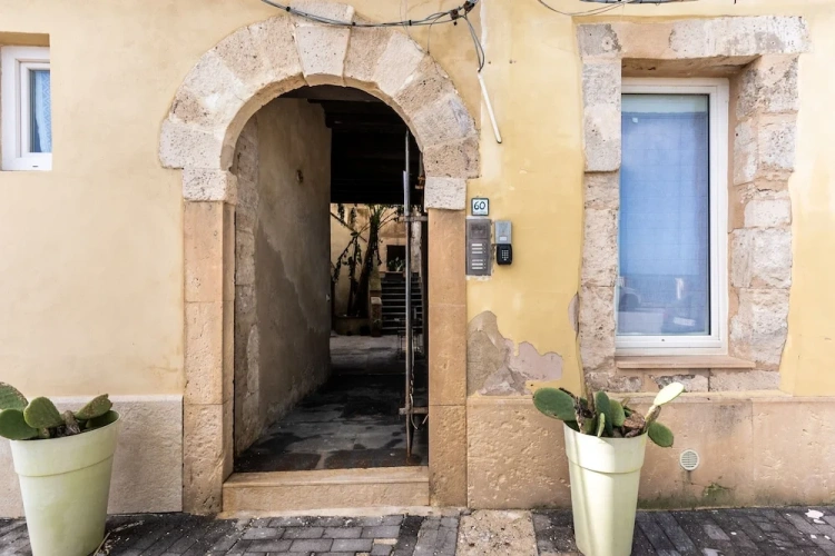 Mediterranean Fico Home by Wonderful Italy