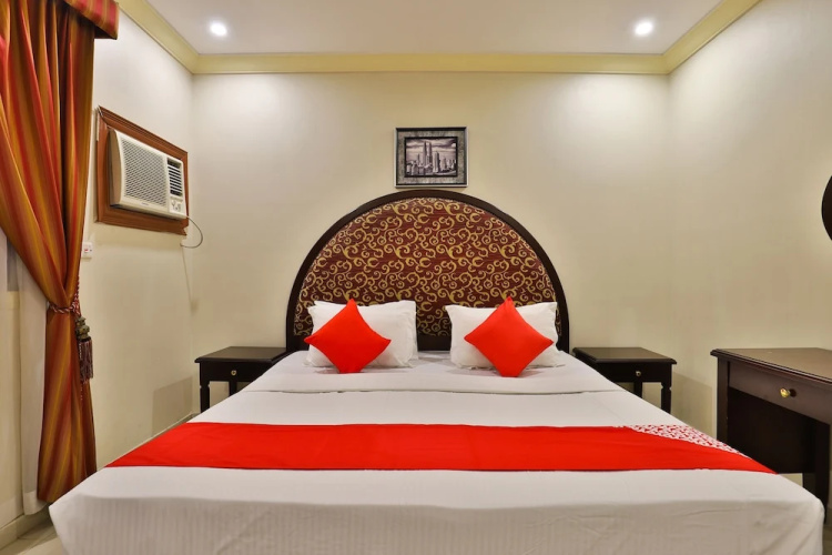 OYO 161 Middle East Suite