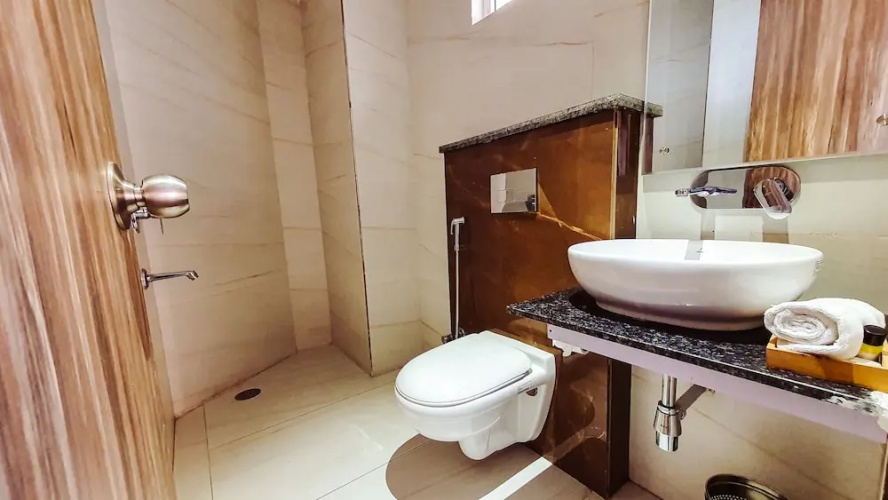 Aura Rooms