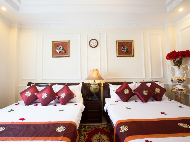 Standard Twin room