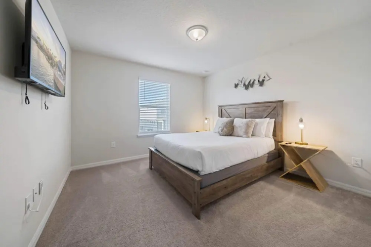 2211 Lelani Circle