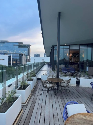 1 Bedroom Apartment with balcony and with garden view