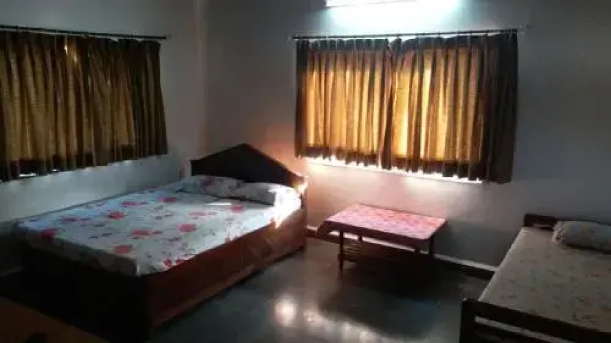 Hotel Happy Home