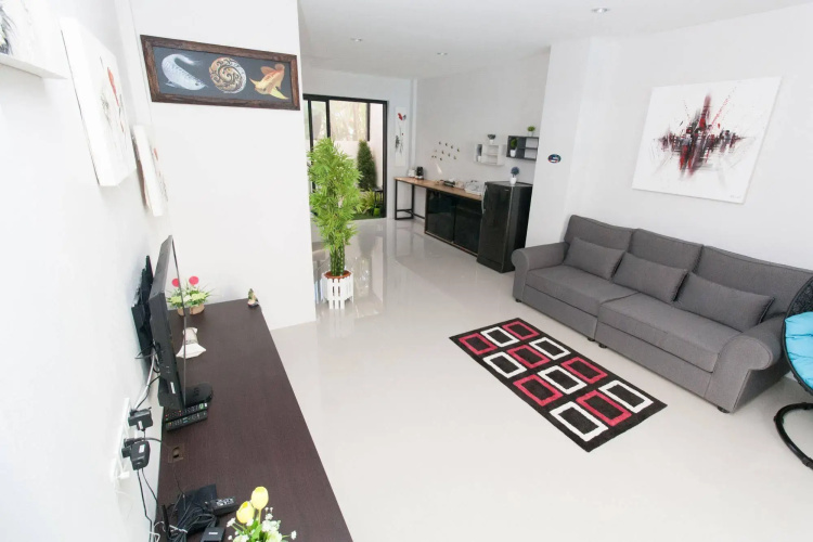 Mom House