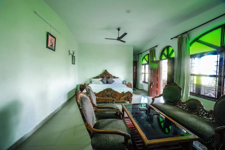 Standard Family room