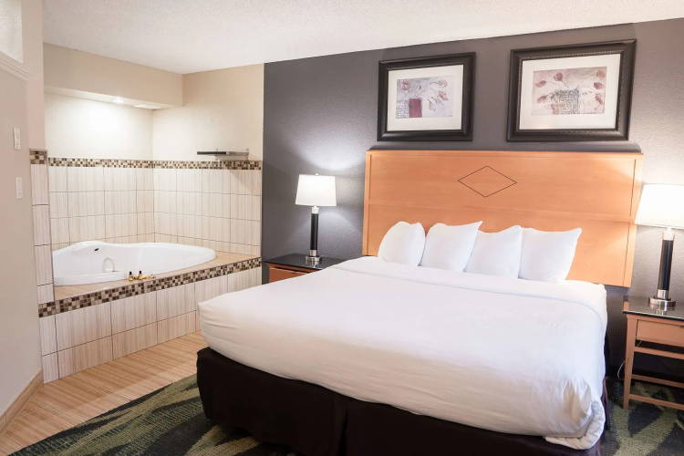 Spark by Hilton Bensalem Philadelphia
