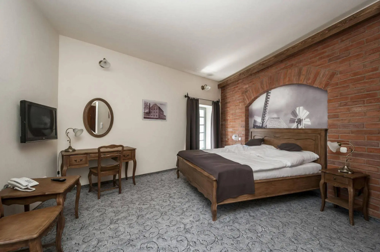Malom Hotel és Étterem