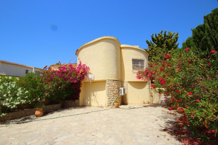 Villa